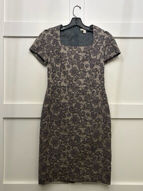 Banana Republic Gray Lace-Pattern Midi cocktail Dress size 8